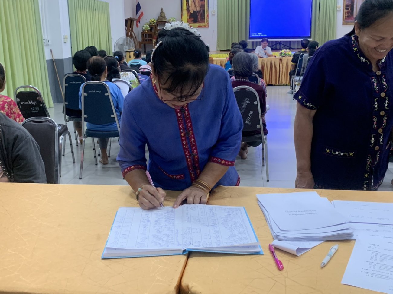โรงเรียนผู้สูงอายุเทศบาลตำบลไค้นุ่น  เติมความรู้ด้านสุขภาพ  พร้อมซ้อมฟ้อนร่วมงานออกพรรษา